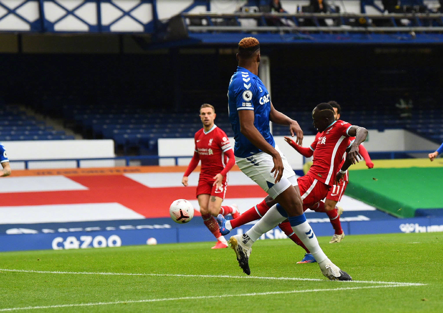 也展现出他 也展现出他